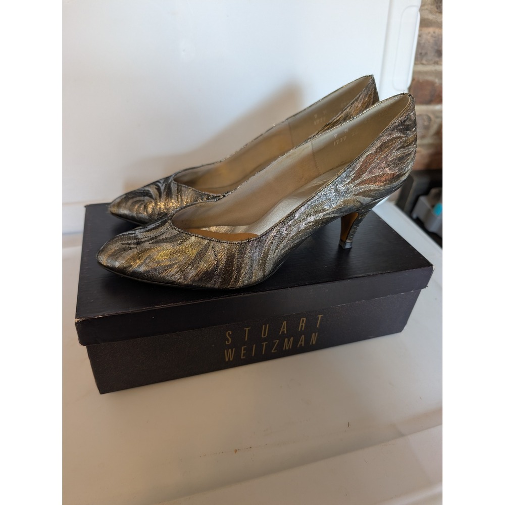 Womens Metallic Gold Silver kitten heel size 8.5